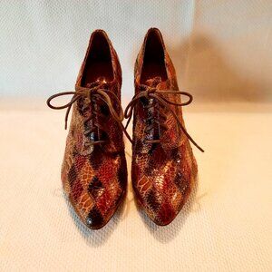 Like NEW Snakeskin Patchwork Oxford Heels, US Size 8/Euro 39